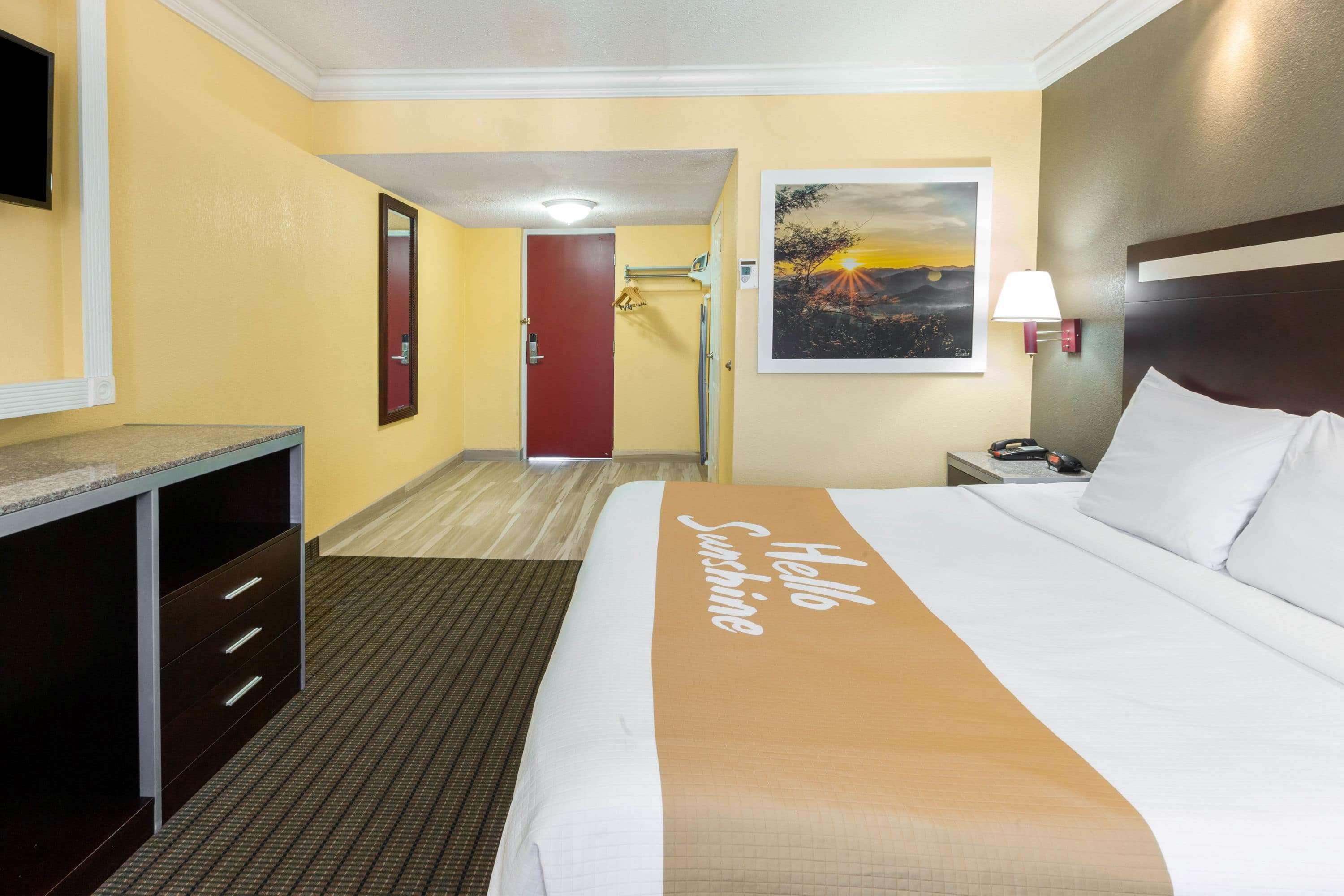 Days Inn By Wyndham Nanuet / Spring Valley Ngoại thất bức ảnh